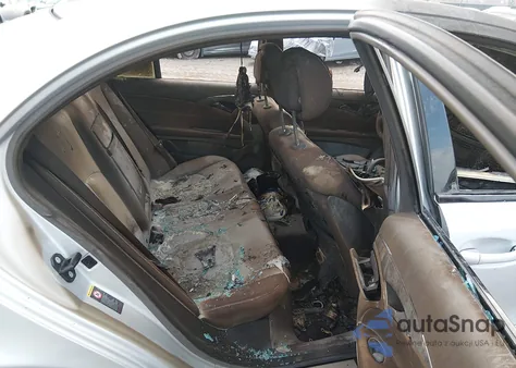 2007 Mercedes-Benz E 350 z USA, uszkodzony, nr VIN WDBUF56X97B112052